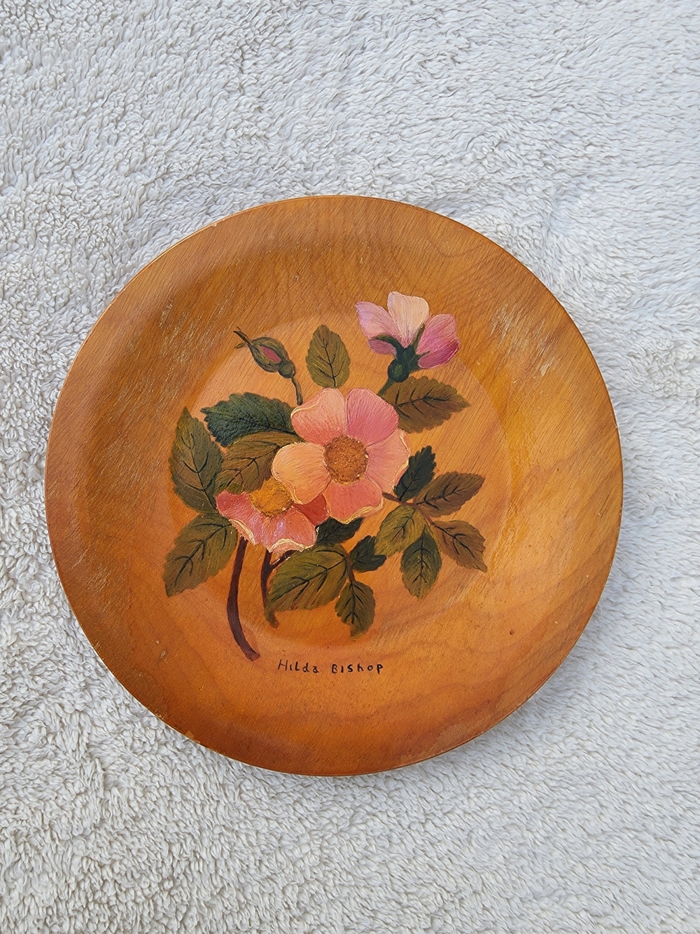 Hand-Painted Vintage Floral Round Wooden Plate, Glossy Finish, 9 in Diameter